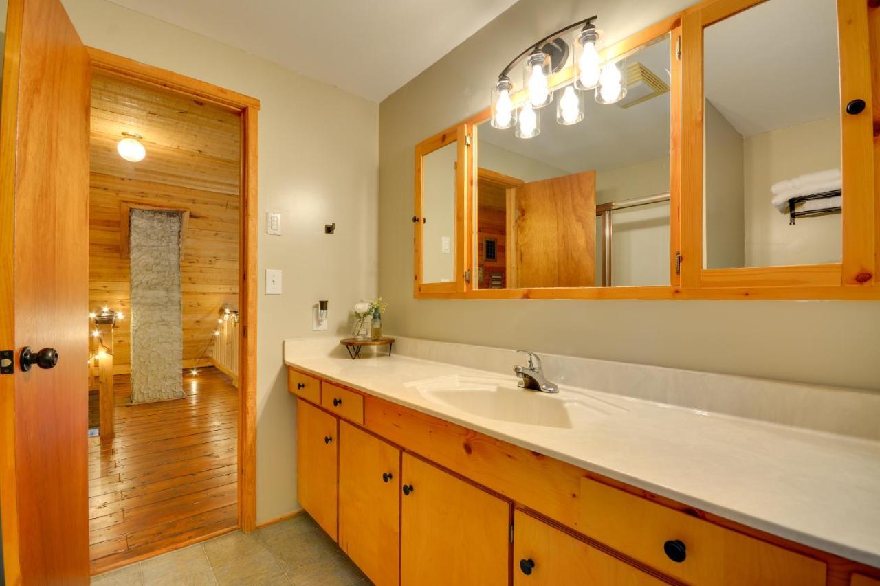 Serene Fancy Gap Cabin Retreat In Private Setting! المظهر الخارجي الصورة