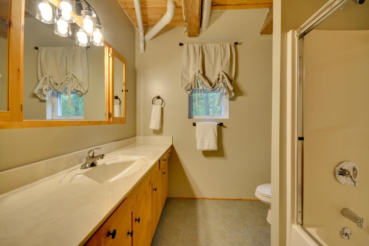 Serene Fancy Gap Cabin Retreat In Private Setting! المظهر الخارجي الصورة